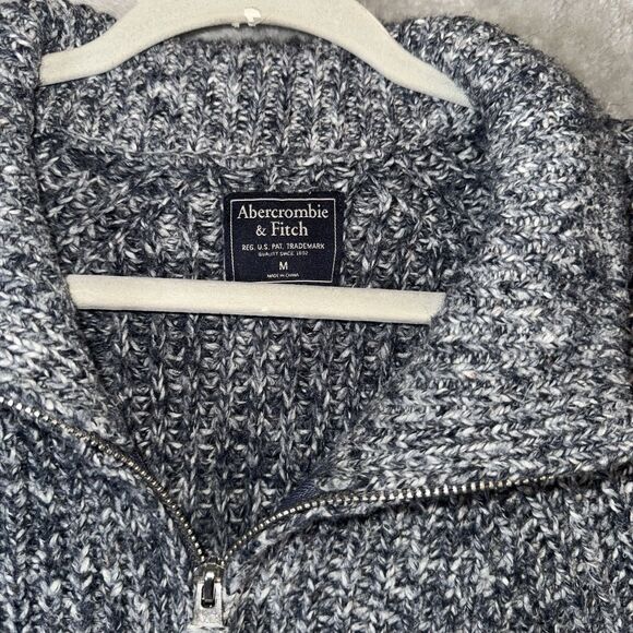 Abercrombie & Fitch Women’s Zip Sweater M Gray Marled Knit Cozy Y2K Preppy - Picture 2 of 8